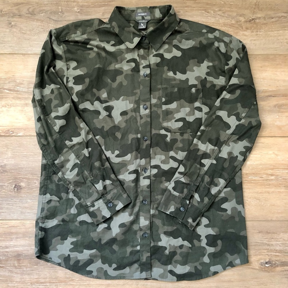 EDDIE BAUER Women’s Boyfriend Fit Button‎ Down Long Sleeve Camo Shirt Size M